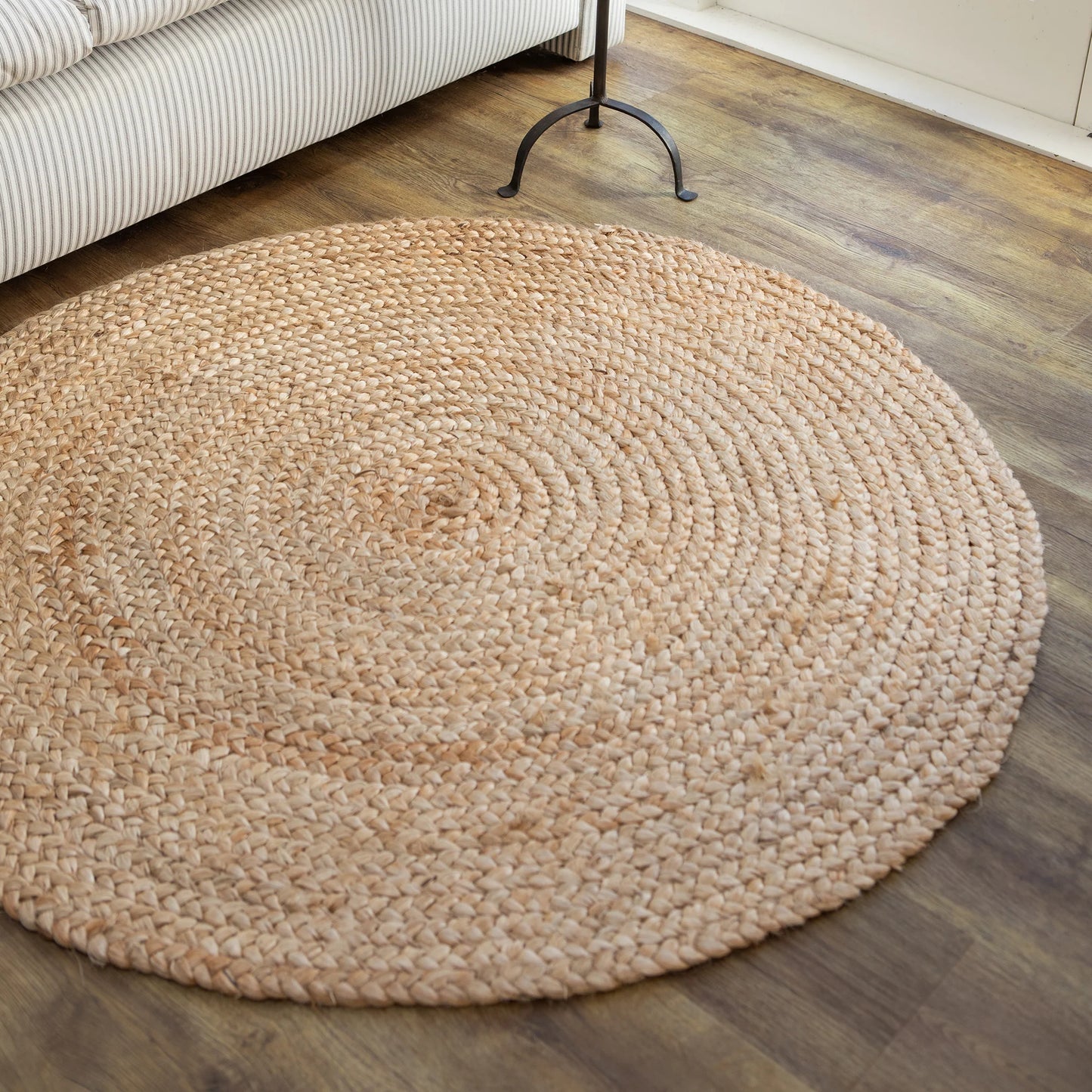 Round Shaped Hand Woven Jute Rug
