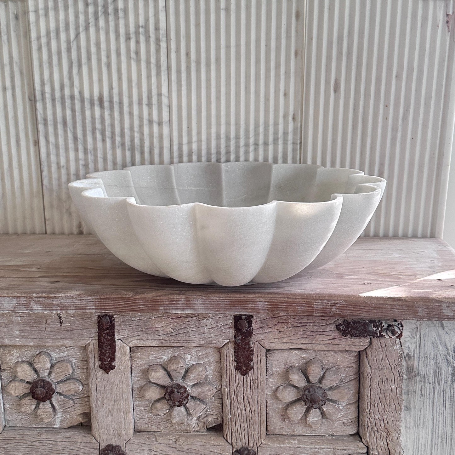 The Scallop Marble Wash Basin