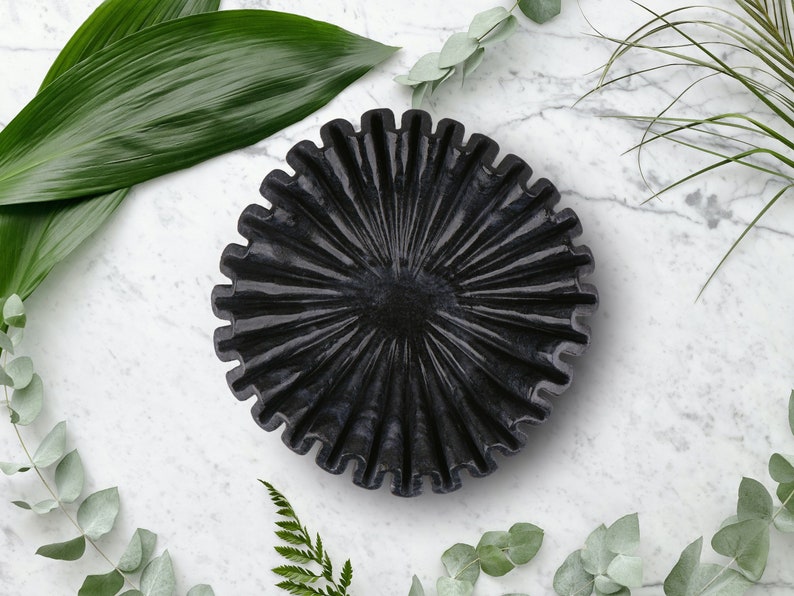 Black Marble Ruffle Bowl