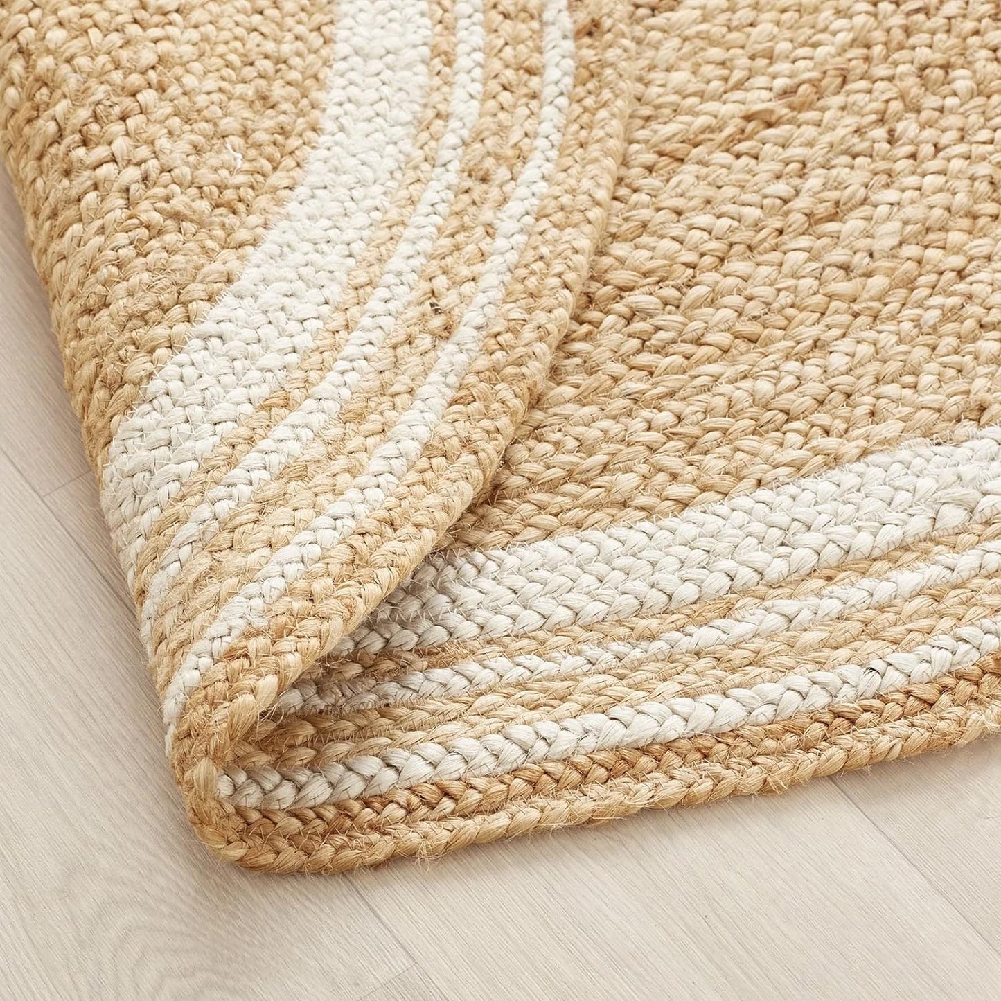 Handmade Beige Braided Round Jute Carpet